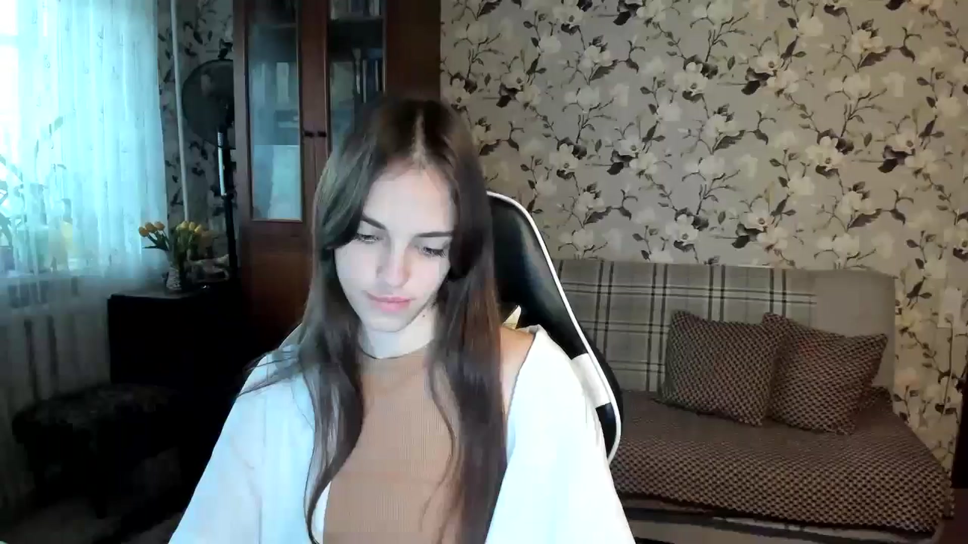 Gallery image thumbnail from Dashamoxy's myfreecams stream on, 10/22/2025, 12:12 image 6 of 20