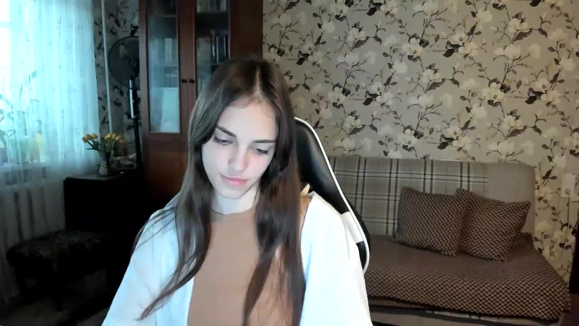 Gallery image thumbnail from Dashamoxy's myfreecams stream on, 10/22/2025, 12:12 image 17 of 20
