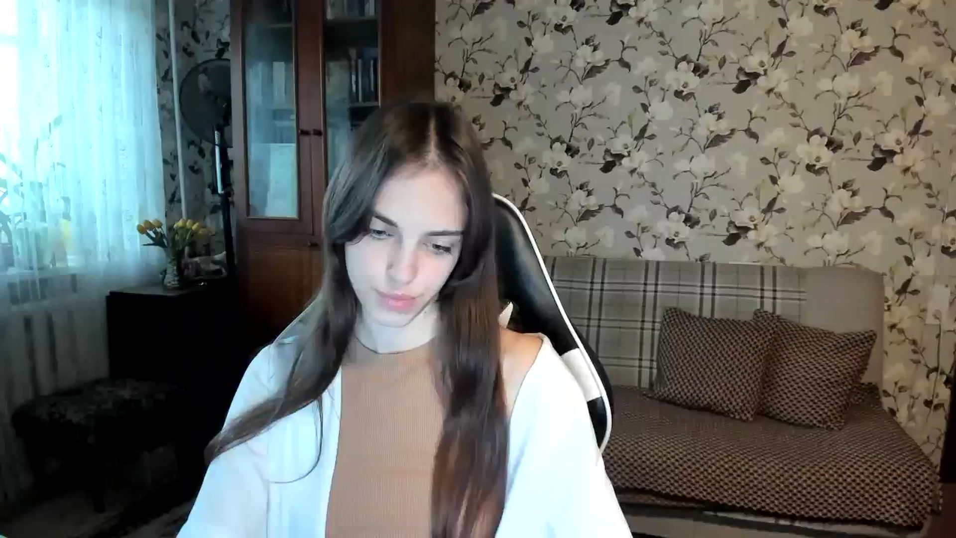 Gallery image thumbnail from Dashamoxy's myfreecams stream on, 10/22/2025, 12:12 image 11 of 20