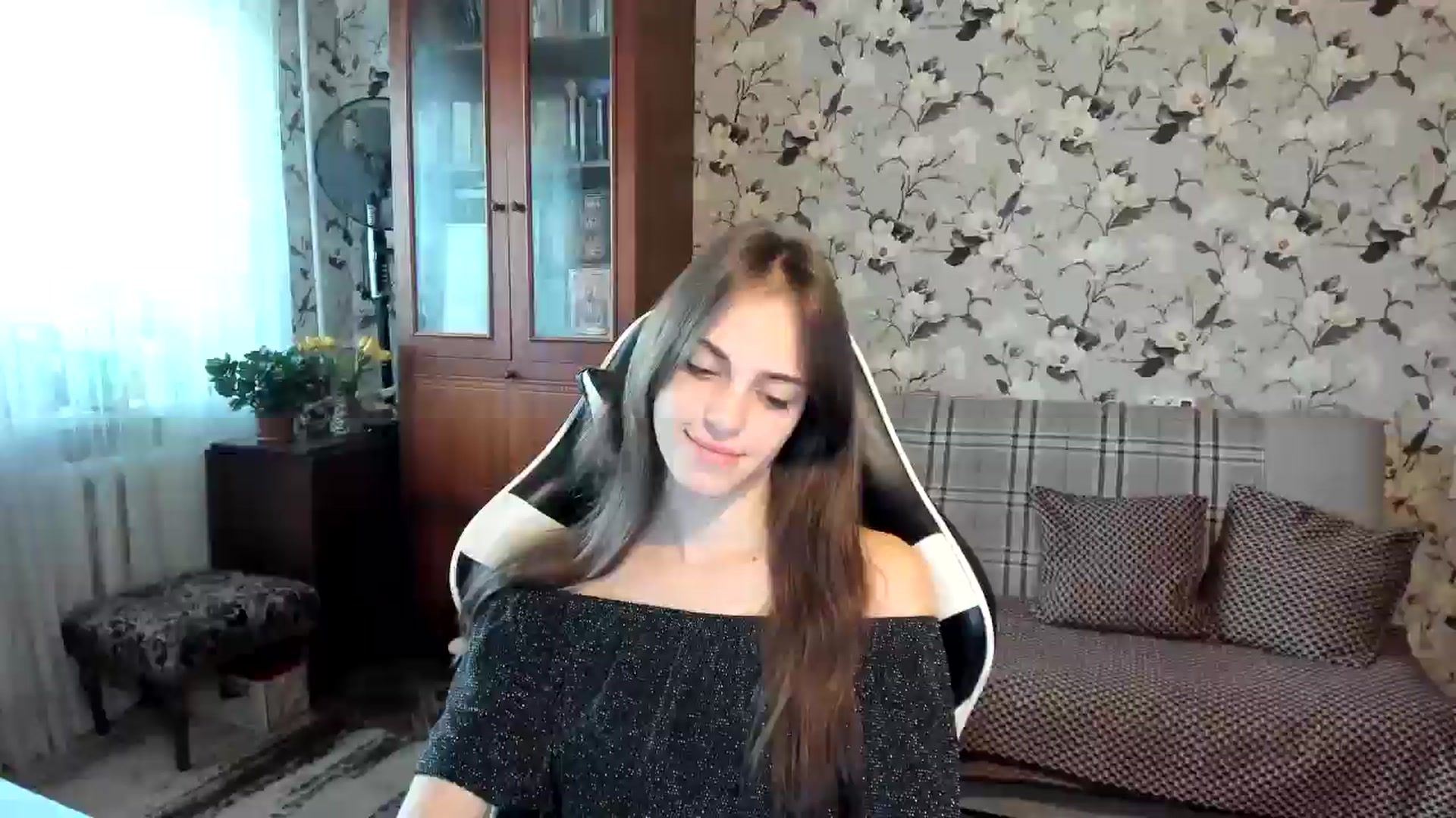 Gallery image thumbnail from Dashamoxy's myfreecams stream on, 10/23/2025, 13:14 image 13 of 20