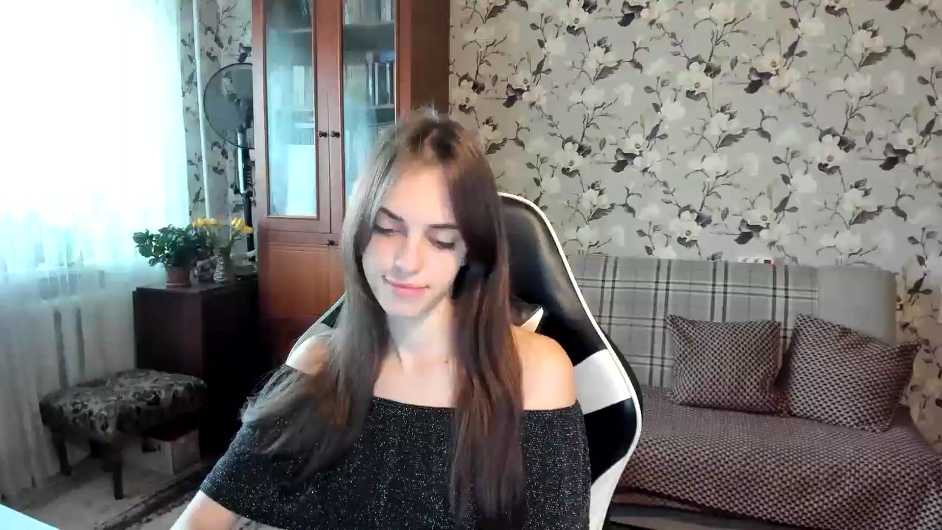 Gallery image thumbnail from Dashamoxy's myfreecams stream on, 10/23/2025, 13:14 image 7 of 20