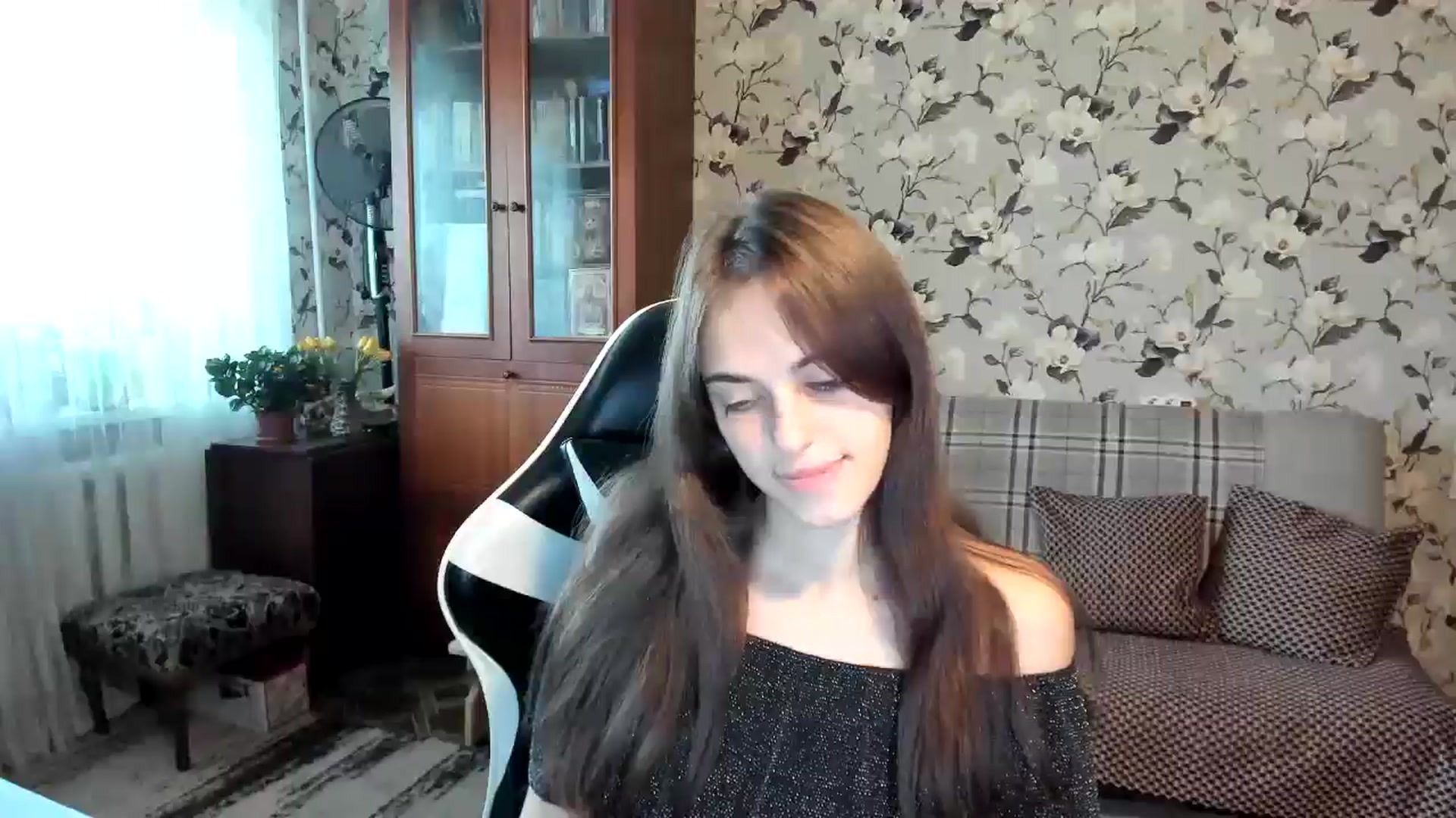 Gallery image thumbnail from Dashamoxy's myfreecams stream on, 10/23/2025, 13:14 image 15 of 20