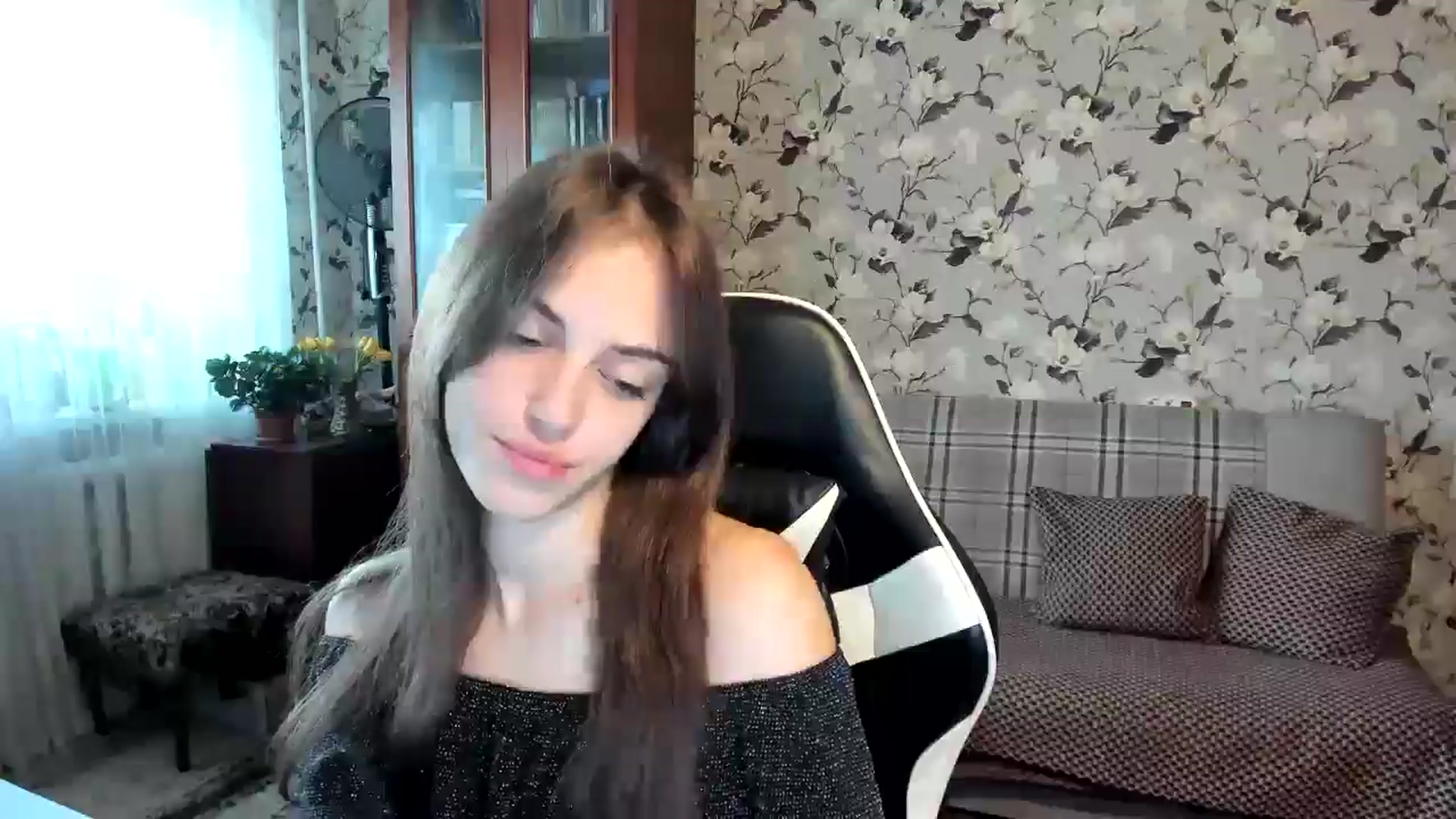Gallery image thumbnail from Dashamoxy's myfreecams stream on, 10/23/2025, 13:14 image 11 of 20