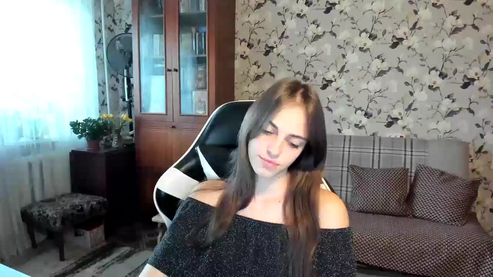 Gallery image thumbnail from Dashamoxy's myfreecams stream on, 10/23/2025, 13:14 image 14 of 20