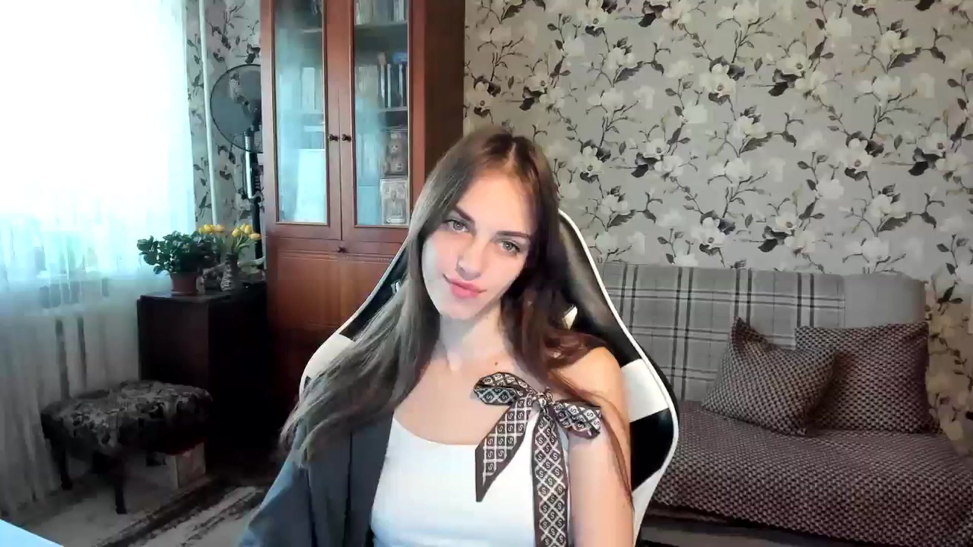 Gallery image thumbnail from Dashamoxy's myfreecams stream on, 10/24/2025, 09:43 image 1 of 20