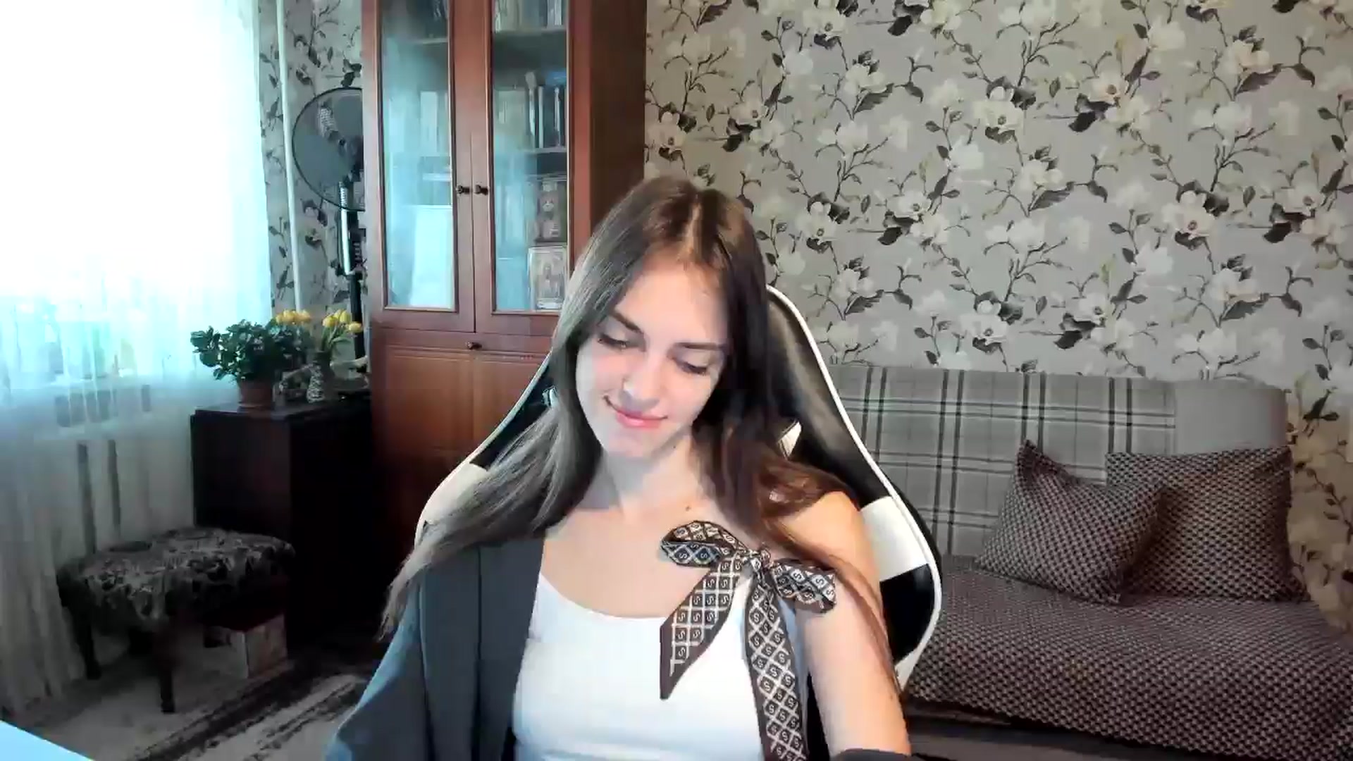 Gallery image thumbnail from Dashamoxy's myfreecams stream on, 10/24/2025, 09:43 image 4 of 20