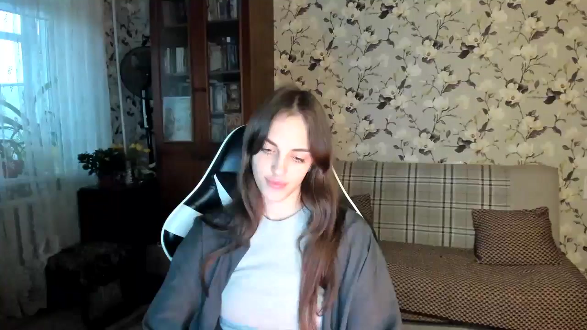 Gallery image thumbnail from Dashamoxy's myfreecams stream on, 10/27/2025, 13:55 image 6 of 20