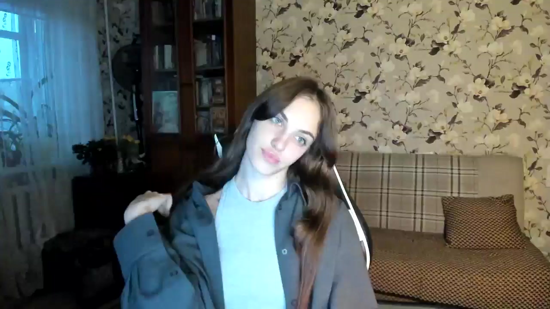Gallery image thumbnail from Dashamoxy's myfreecams stream on, 10/27/2025, 14:17 image 17 of 20