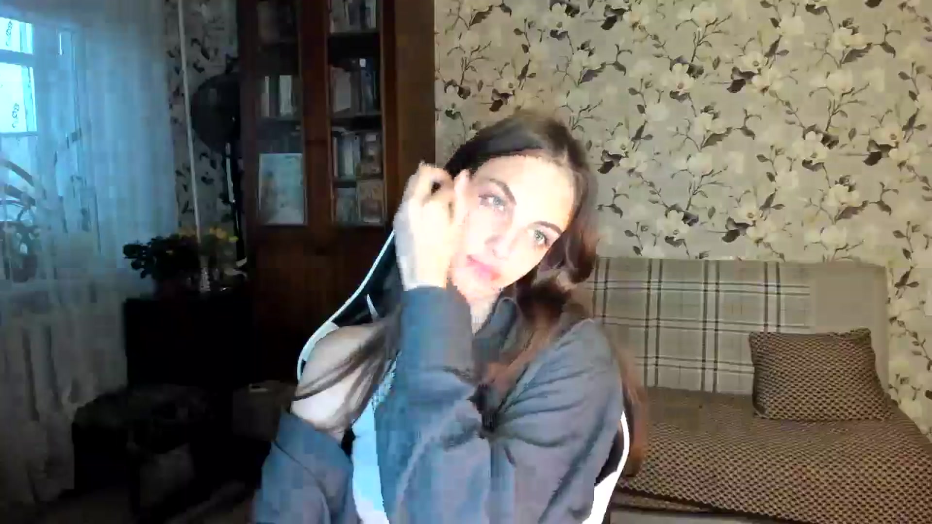 Gallery image thumbnail from Dashamoxy's myfreecams stream on, 10/27/2025, 14:17 image 8 of 20