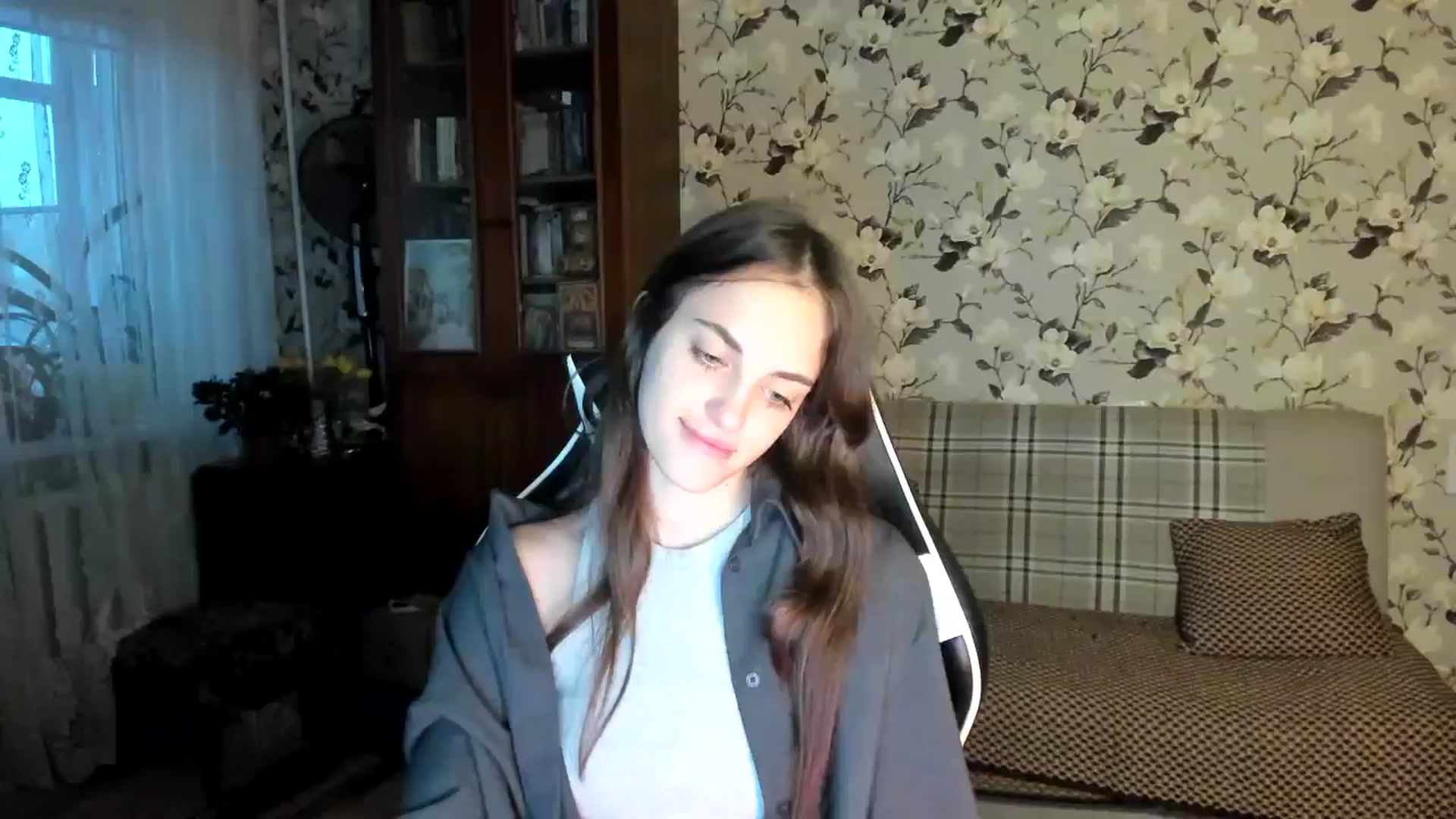Gallery image thumbnail from Dashamoxy's myfreecams stream on, 10/27/2025, 14:17 image 15 of 20