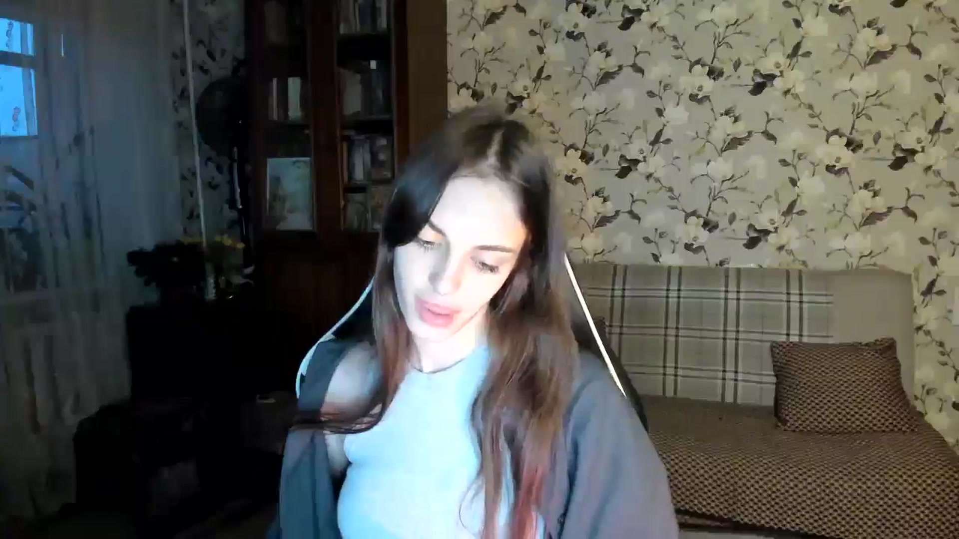 Gallery image thumbnail from Dashamoxy's myfreecams stream on, 10/27/2025, 15:11 image 4 of 20