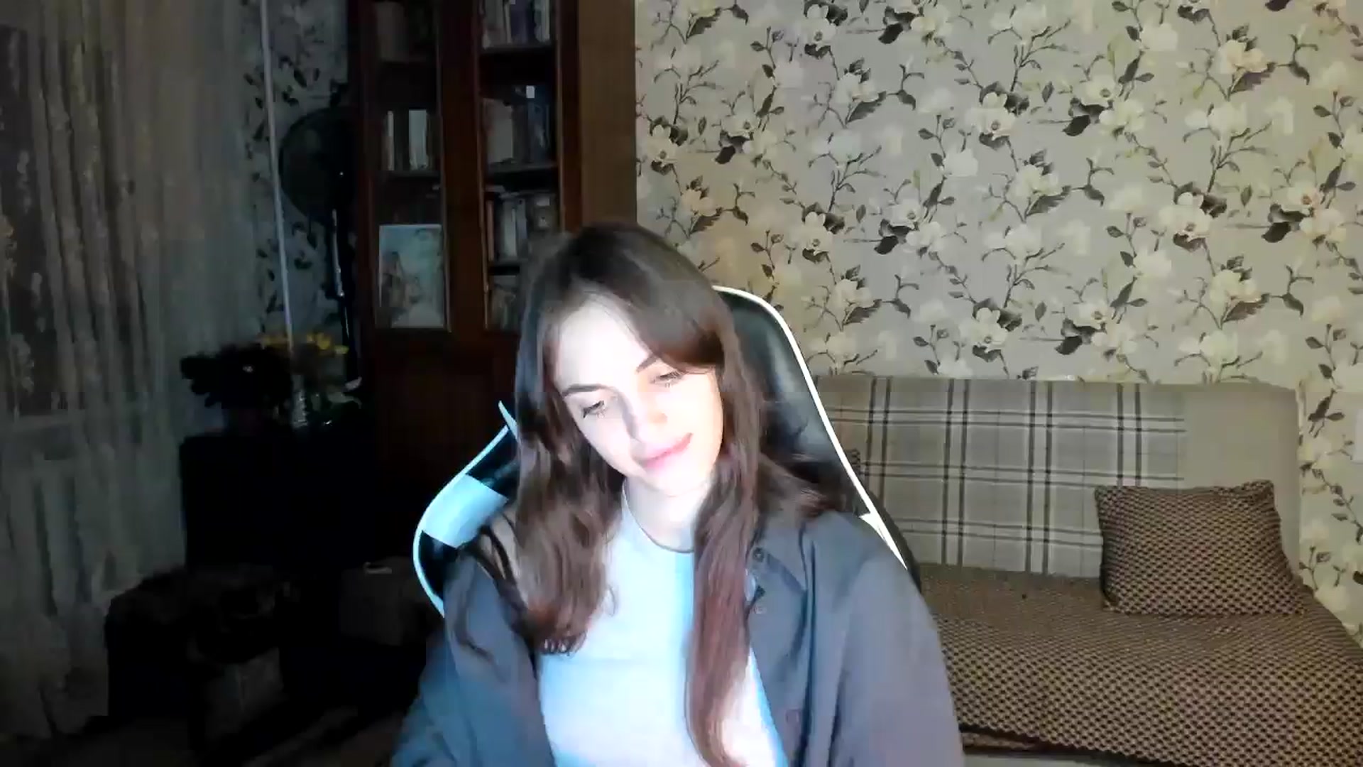 Gallery image thumbnail from Dashamoxy's myfreecams stream on, 10/27/2025, 15:11 image 18 of 20