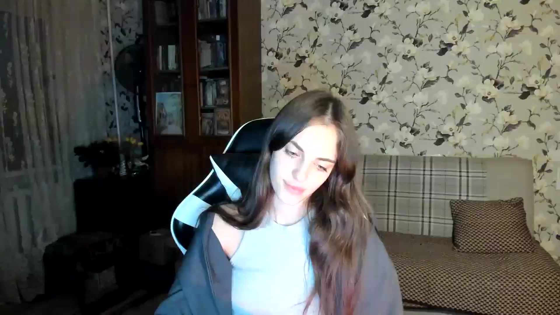 Gallery image thumbnail from Dashamoxy's myfreecams stream on, 10/27/2025, 15:11 image 15 of 20
