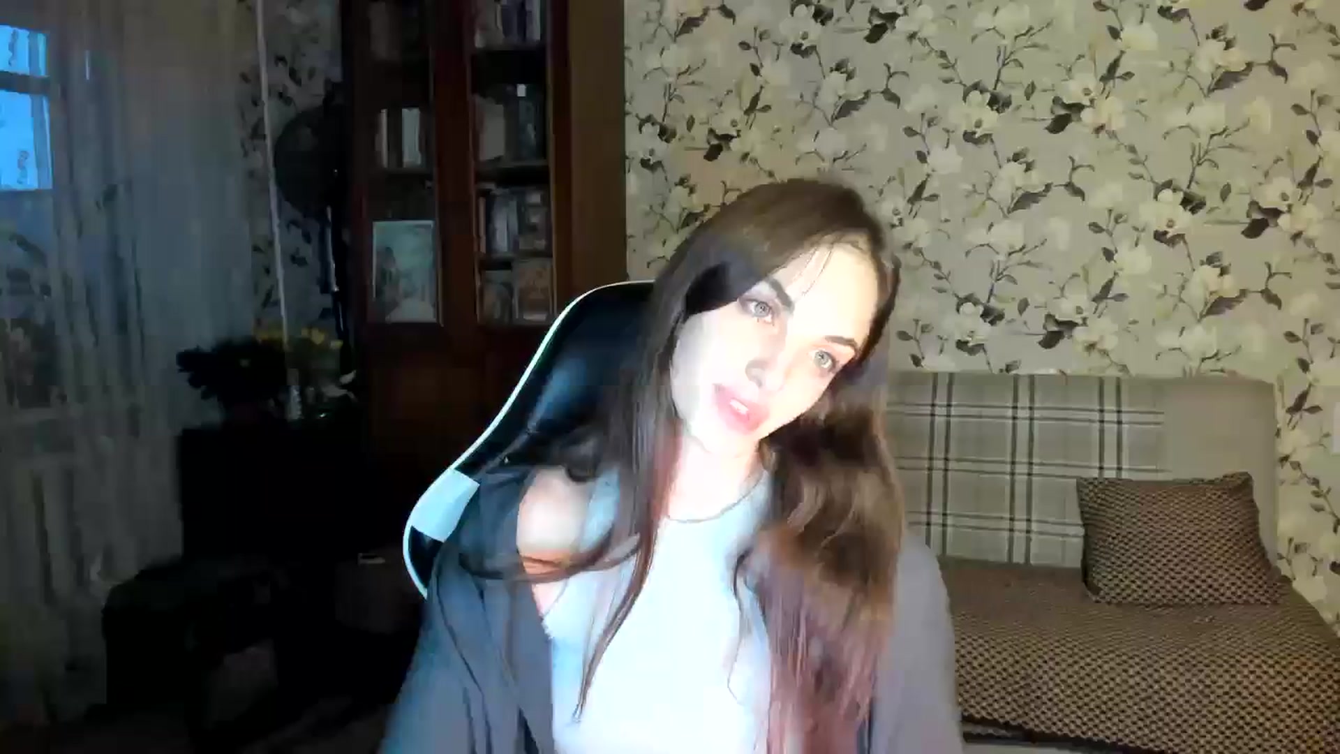 Gallery image thumbnail from Dashamoxy's myfreecams stream on, 10/27/2025, 15:11 image 5 of 20
