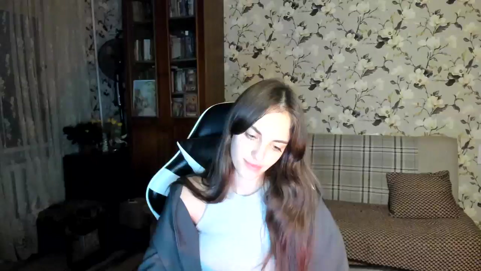 Gallery image thumbnail from Dashamoxy's myfreecams stream on, 10/27/2025, 15:11 image 16 of 20