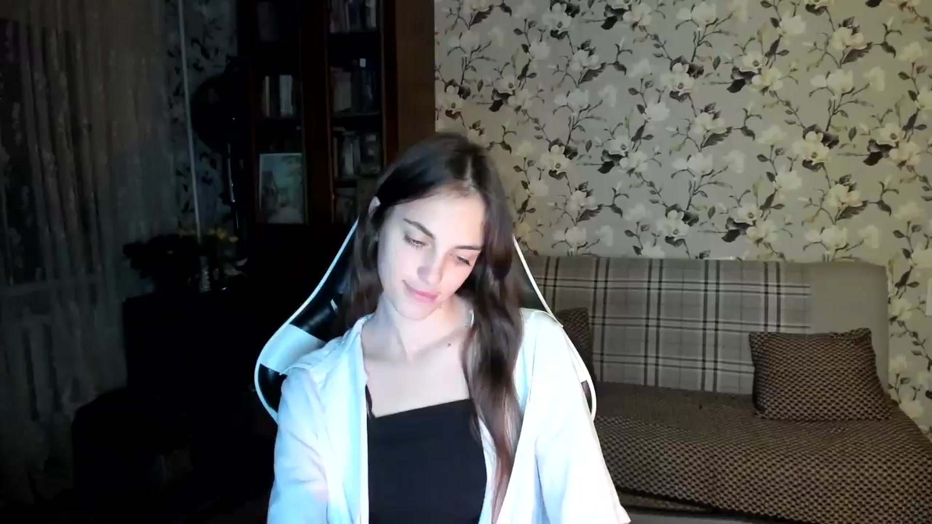 Gallery image thumbnail from Dashamoxy's myfreecams stream on, 10/27/2025, 15:26 image 17 of 20