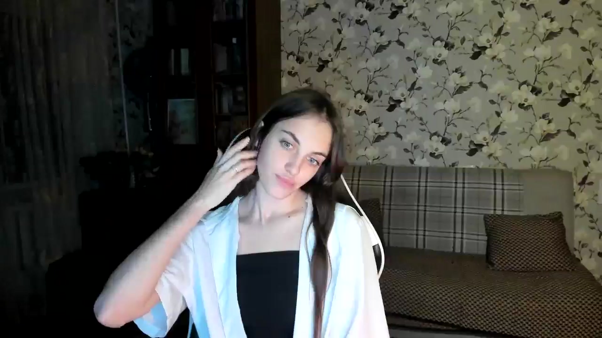 Gallery image thumbnail from Dashamoxy's myfreecams stream on, 10/27/2025, 15:26 image 20 of 20