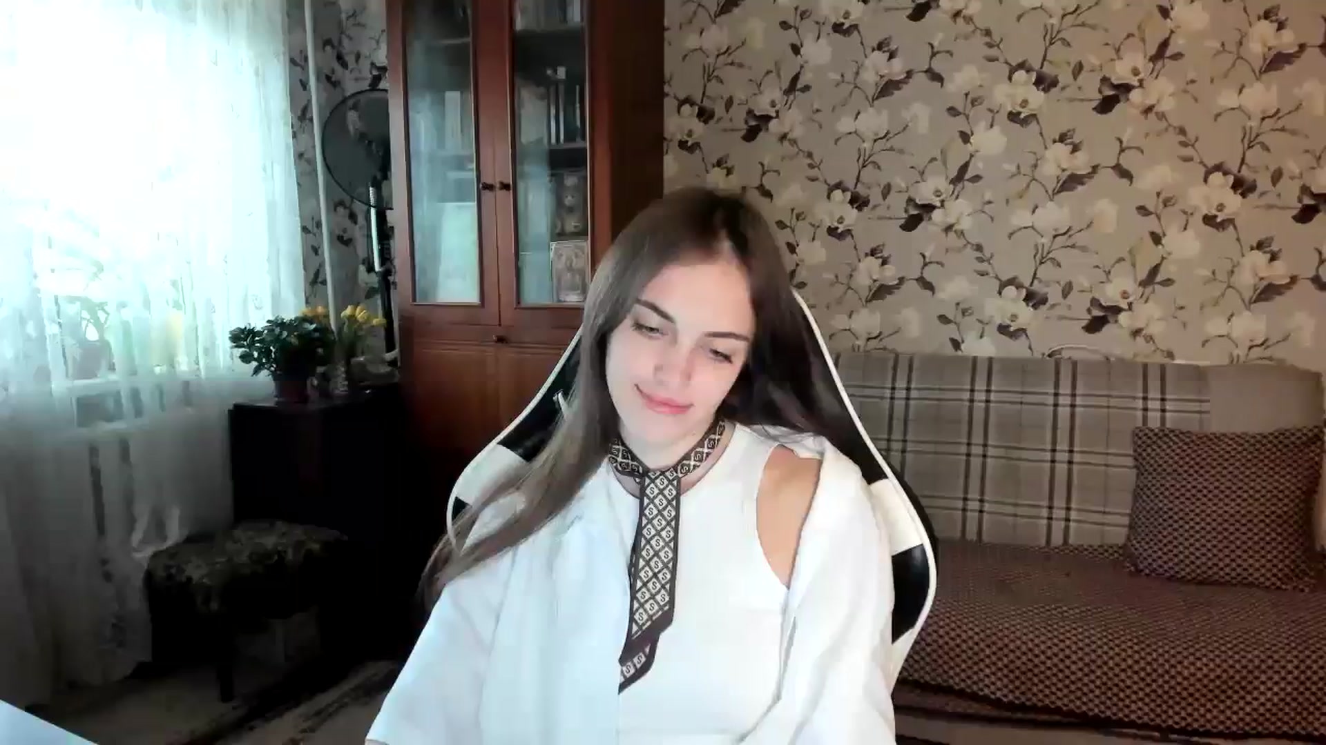 Gallery image thumbnail from Dashamoxy's myfreecams stream on, 10/29/2025, 11:08 image 3 of 20