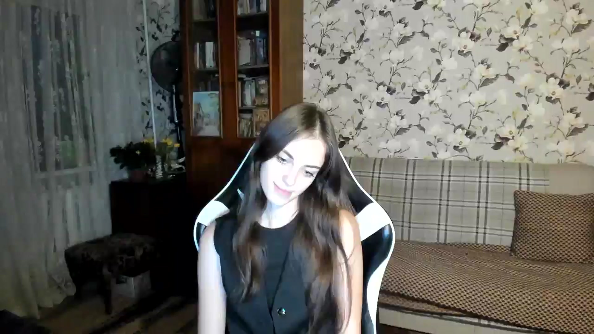 Gallery image thumbnail from Dashamoxy's myfreecams stream on, 10/30/2025, 15:20 image 18 of 20