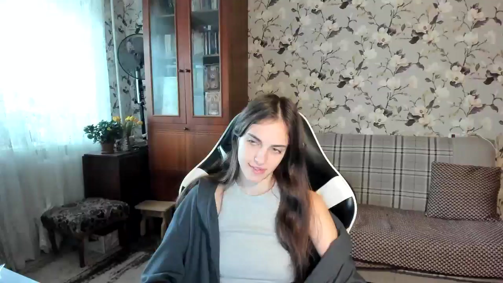 Gallery image thumbnail from Dashamoxy's myfreecams stream on, 11/01/2025, 11:19 image 17 of 20