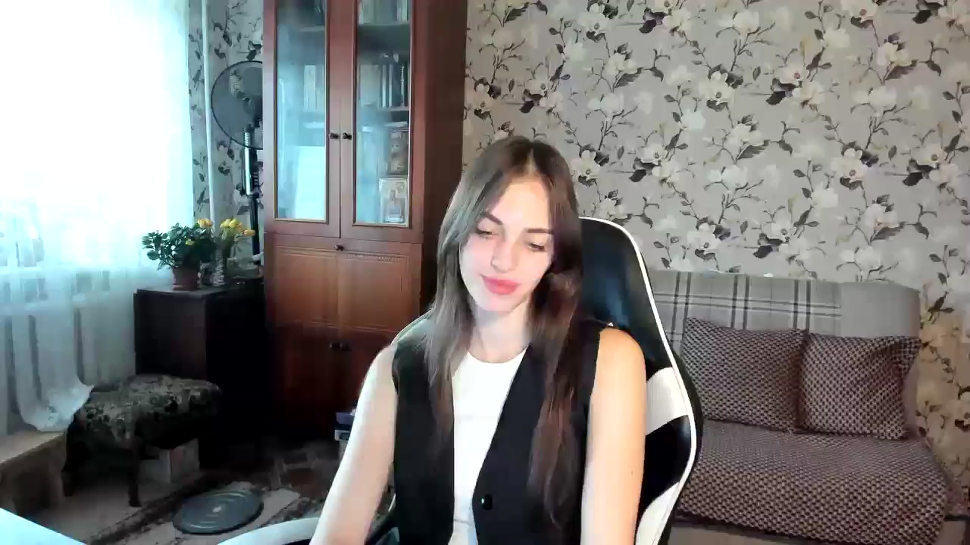 Gallery image thumbnail from Dashamoxy's myfreecams stream on, 11/05/2025, 11:11 image 2 of 20