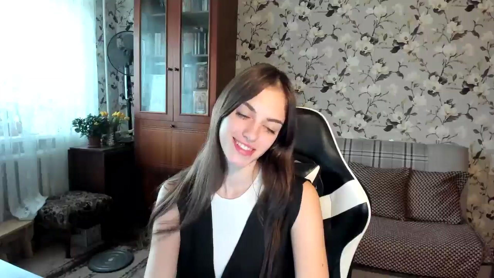 Gallery image thumbnail from Dashamoxy's myfreecams stream on, 11/05/2025, 11:11 image 12 of 20