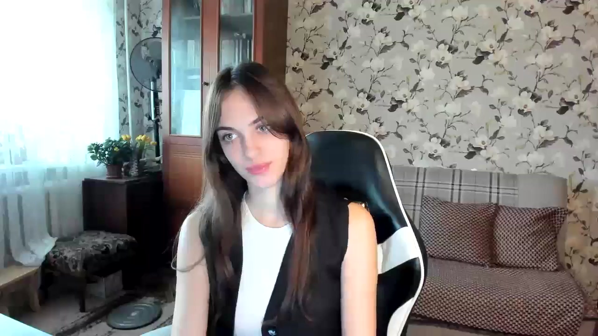 Gallery image thumbnail from Dashamoxy's myfreecams stream on, 11/05/2025, 11:11 image 8 of 20