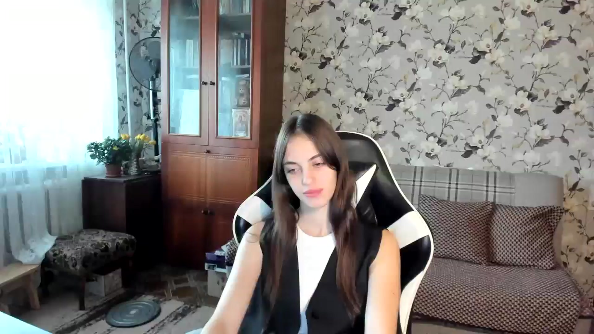 Gallery image thumbnail from Dashamoxy's myfreecams stream on, 11/05/2025, 11:11 image 15 of 20
