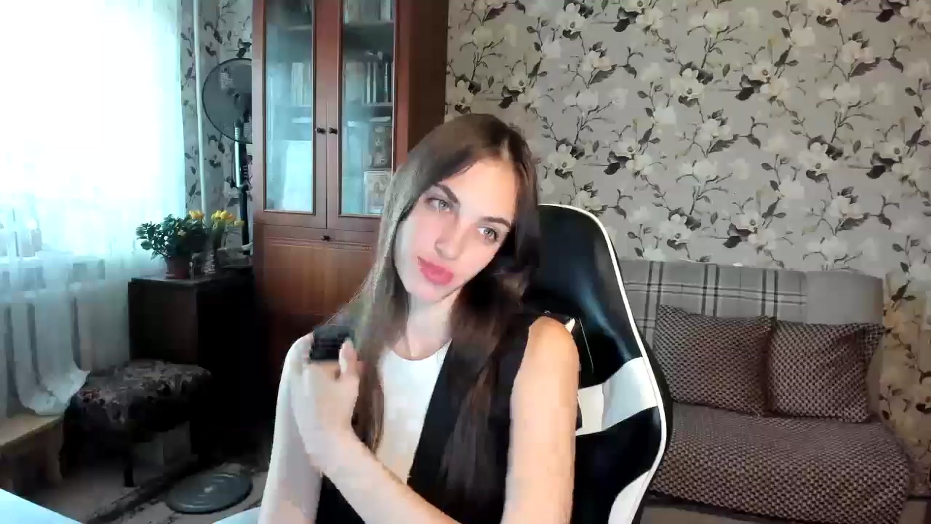 Gallery image thumbnail from Dashamoxy's myfreecams stream on, 11/05/2025, 11:11 image 5 of 20