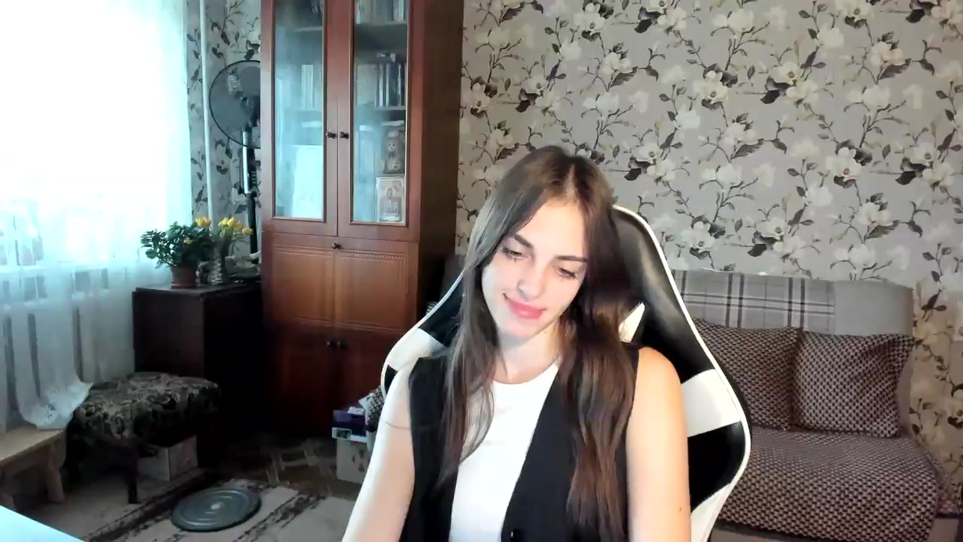 Gallery image thumbnail from Dashamoxy's myfreecams stream on, 11/05/2025, 12:16 image 3 of 20