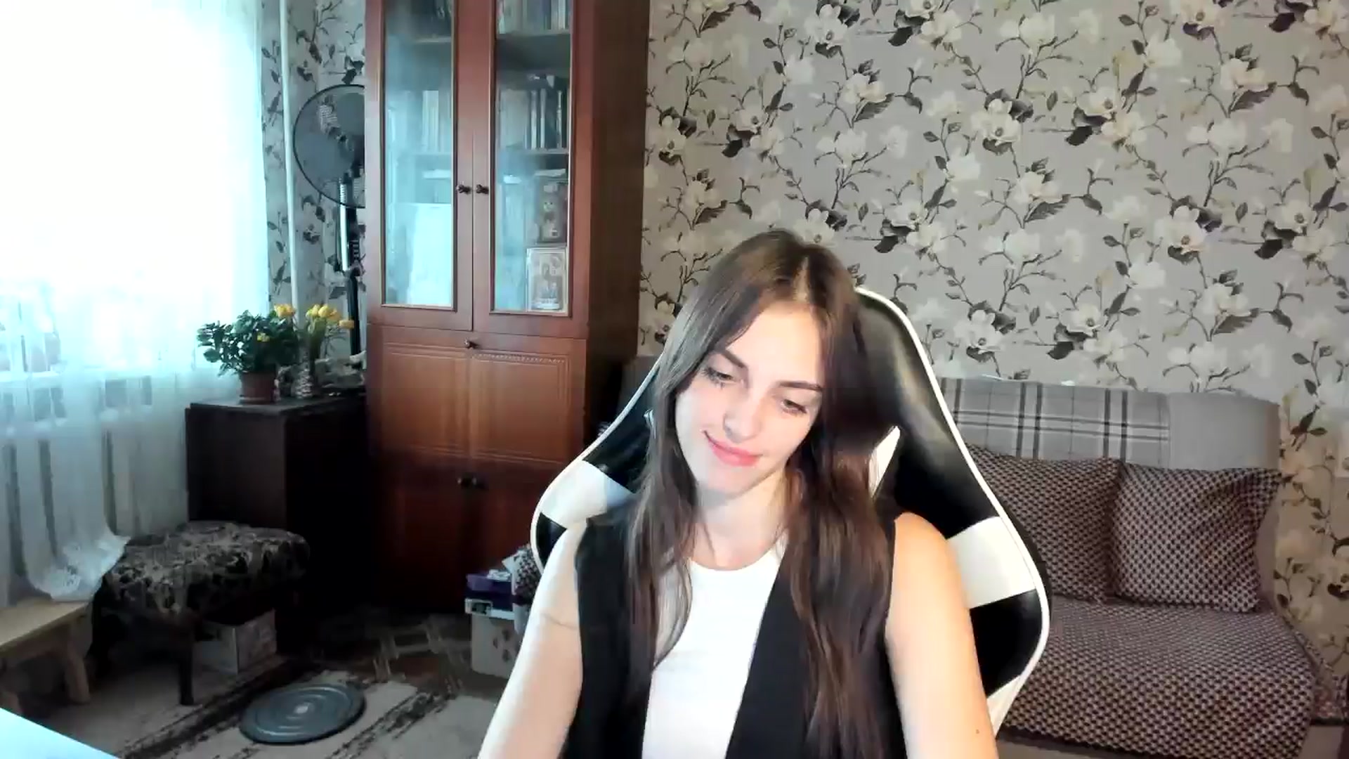 Gallery image thumbnail from Dashamoxy's myfreecams stream on, 11/05/2025, 12:16 image 4 of 20