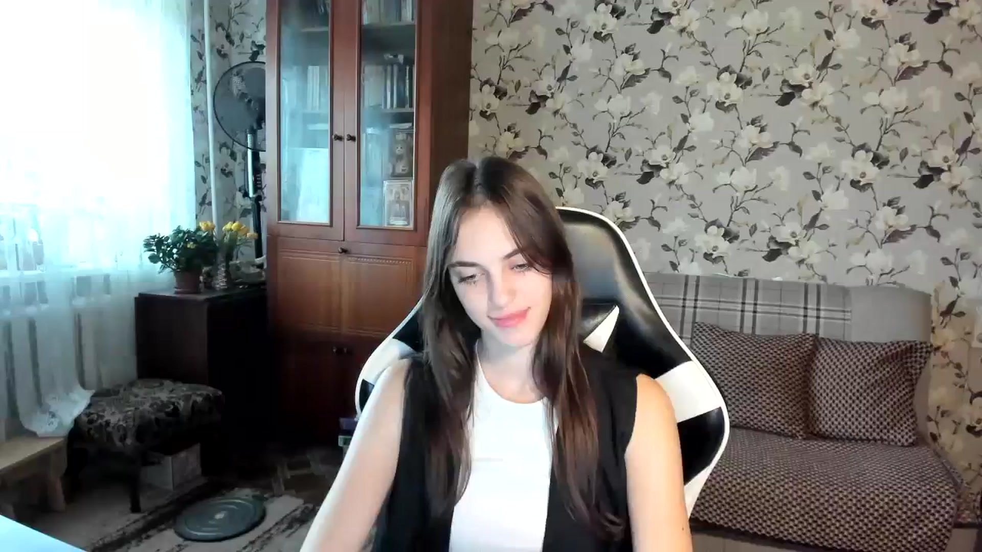 Gallery image thumbnail from Dashamoxy's myfreecams stream on, 11/05/2025, 12:16 image 15 of 20