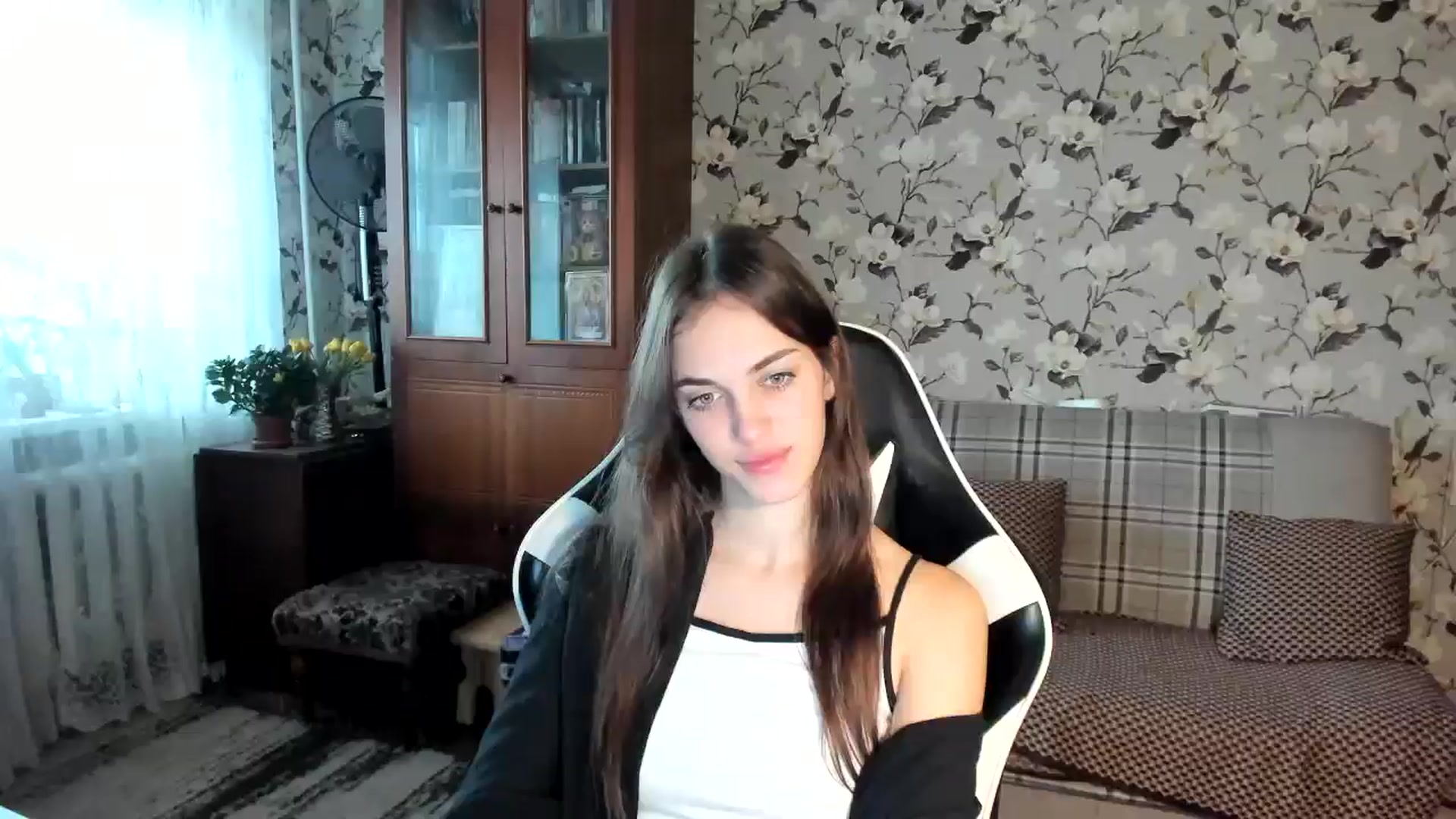 Gallery image thumbnail from Dashamoxy's myfreecams stream on, 11/10/2025, 07:05 image 14 of 20