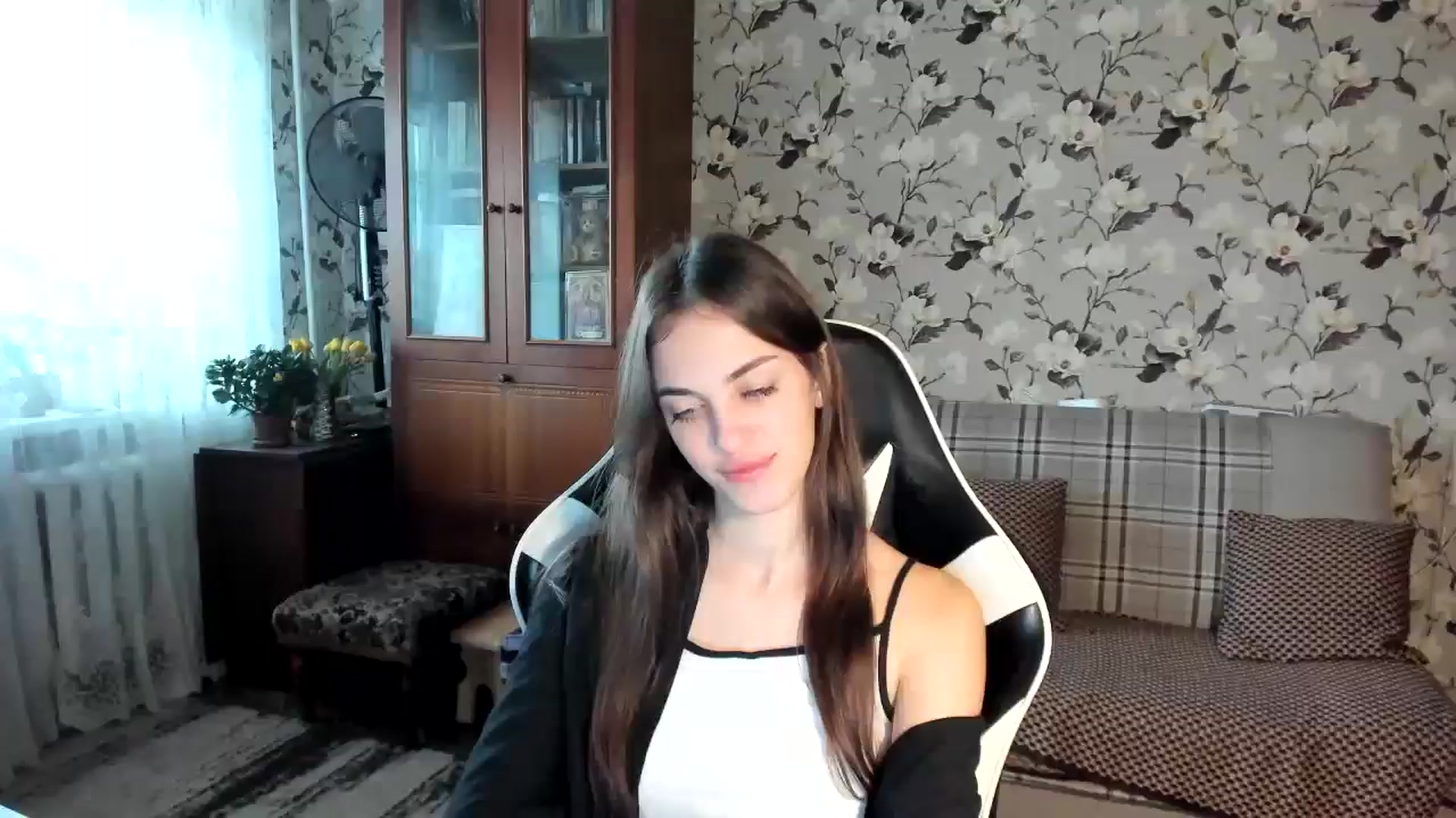 Gallery image thumbnail from Dashamoxy's myfreecams stream on, 11/10/2025, 07:05 image 10 of 20