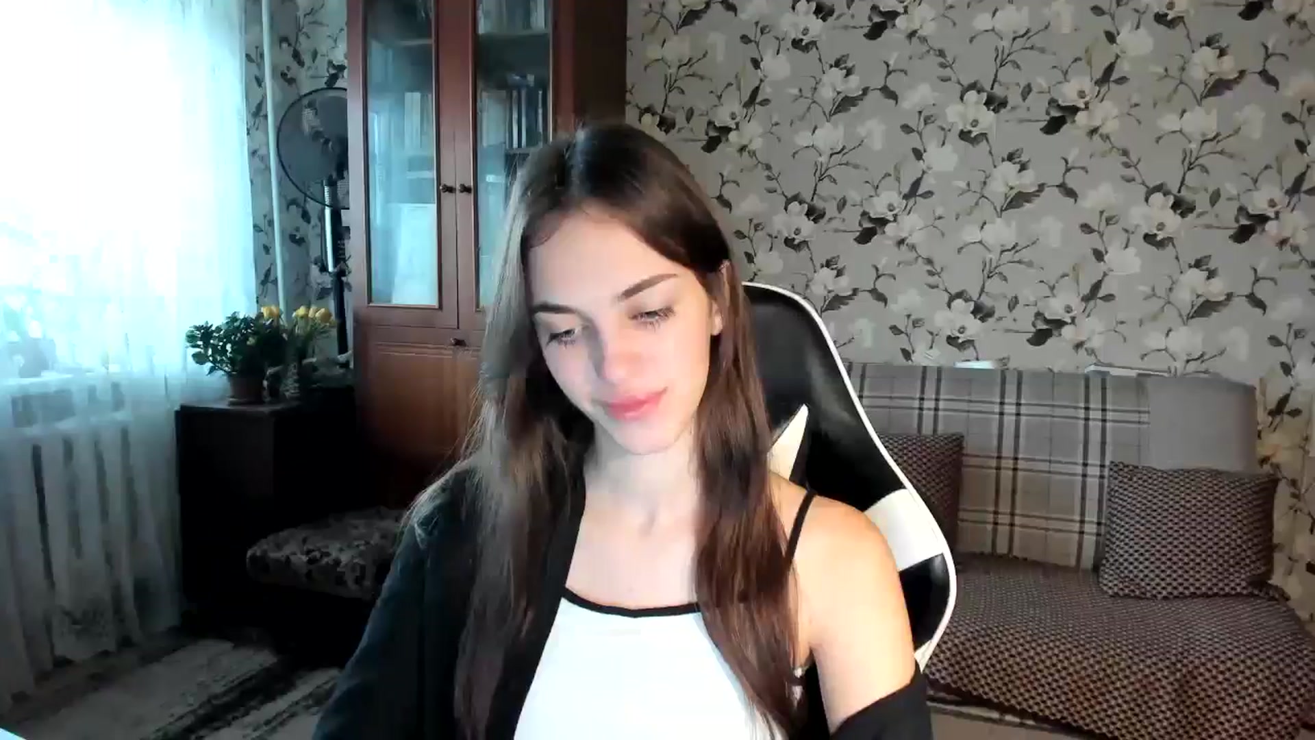 Gallery image thumbnail from Dashamoxy's myfreecams stream on, 11/10/2025, 07:05 image 5 of 20