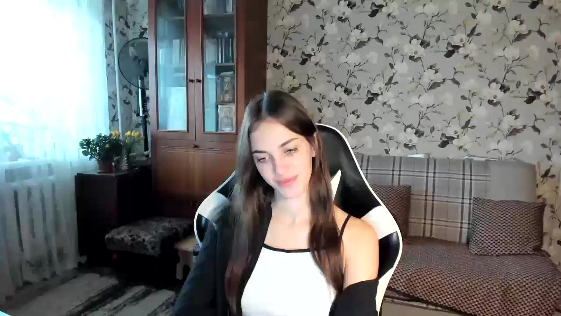 Gallery image thumbnail from Dashamoxy's myfreecams stream on, 11/10/2025, 07:05 image 1 of 20