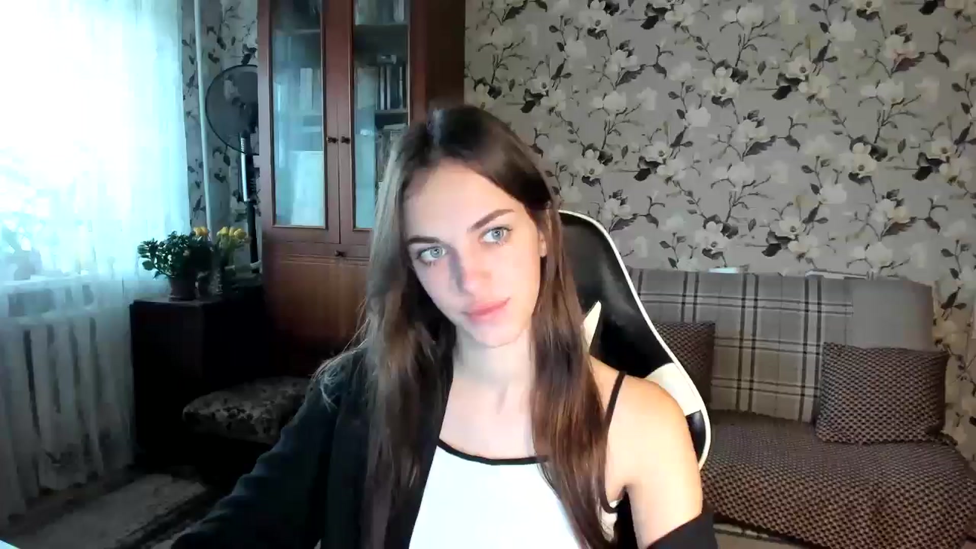 Gallery image thumbnail from Dashamoxy's myfreecams stream on, 11/10/2025, 07:05 image 20 of 20
