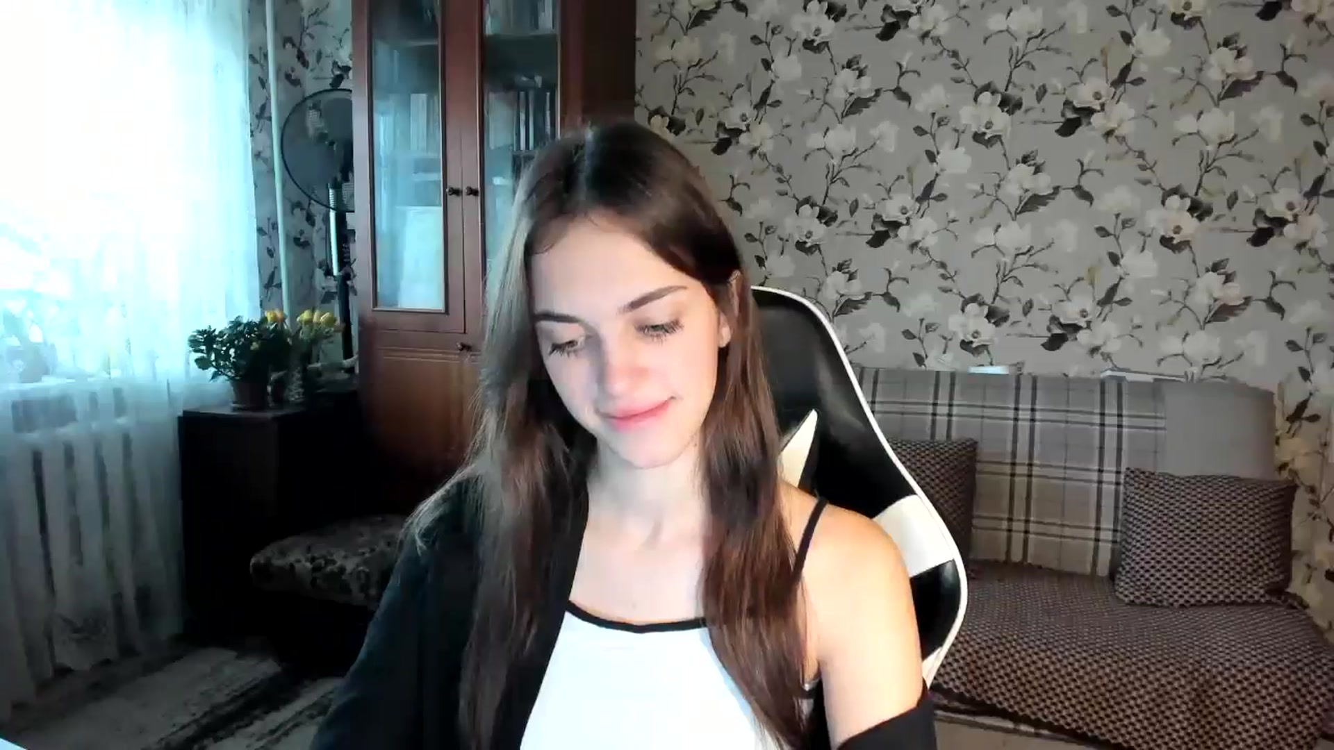 Gallery image thumbnail from Dashamoxy's myfreecams stream on, 11/10/2025, 07:05 image 3 of 20