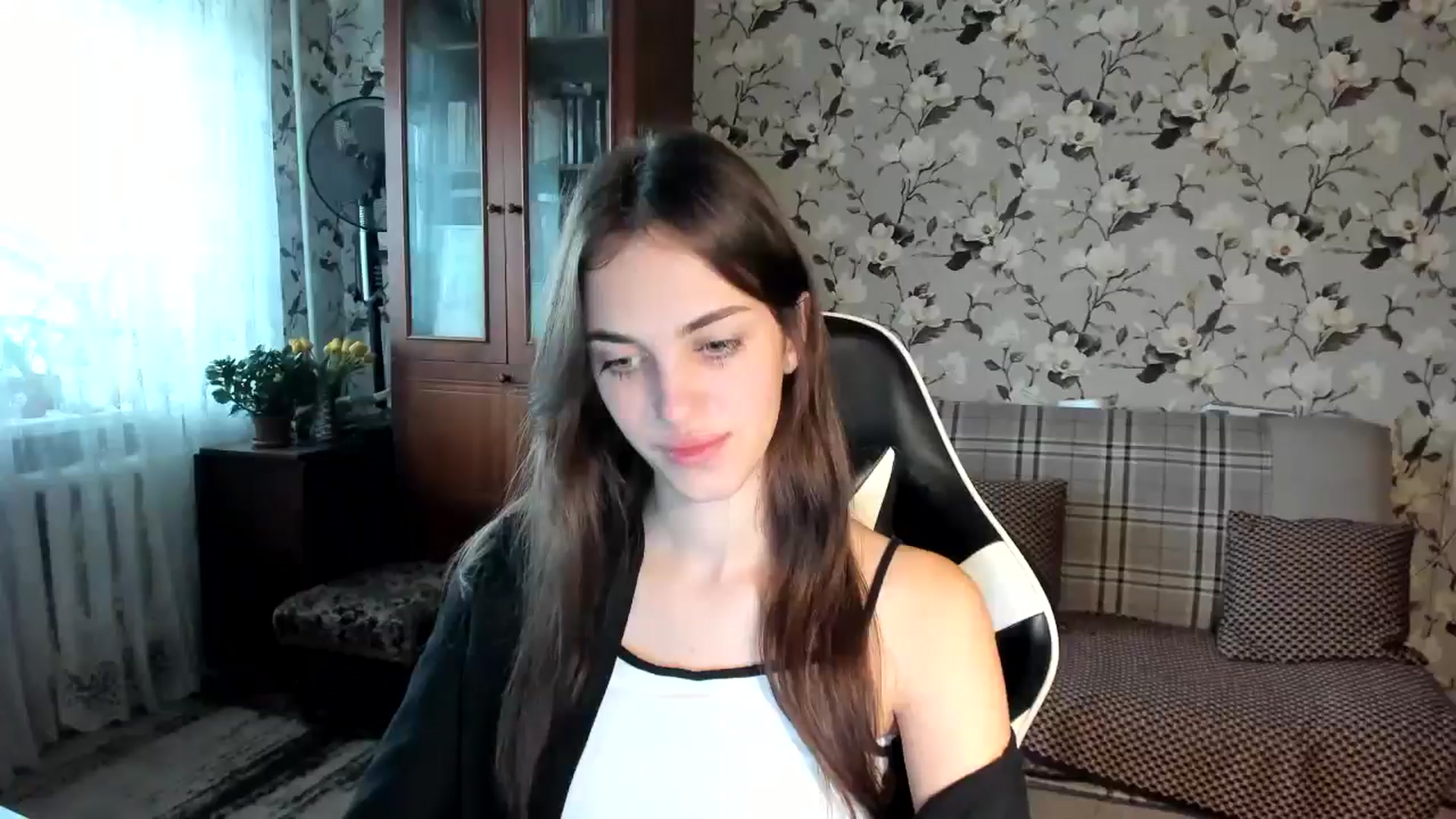 Gallery image thumbnail from Dashamoxy's myfreecams stream on, 11/10/2025, 07:05 image 8 of 20