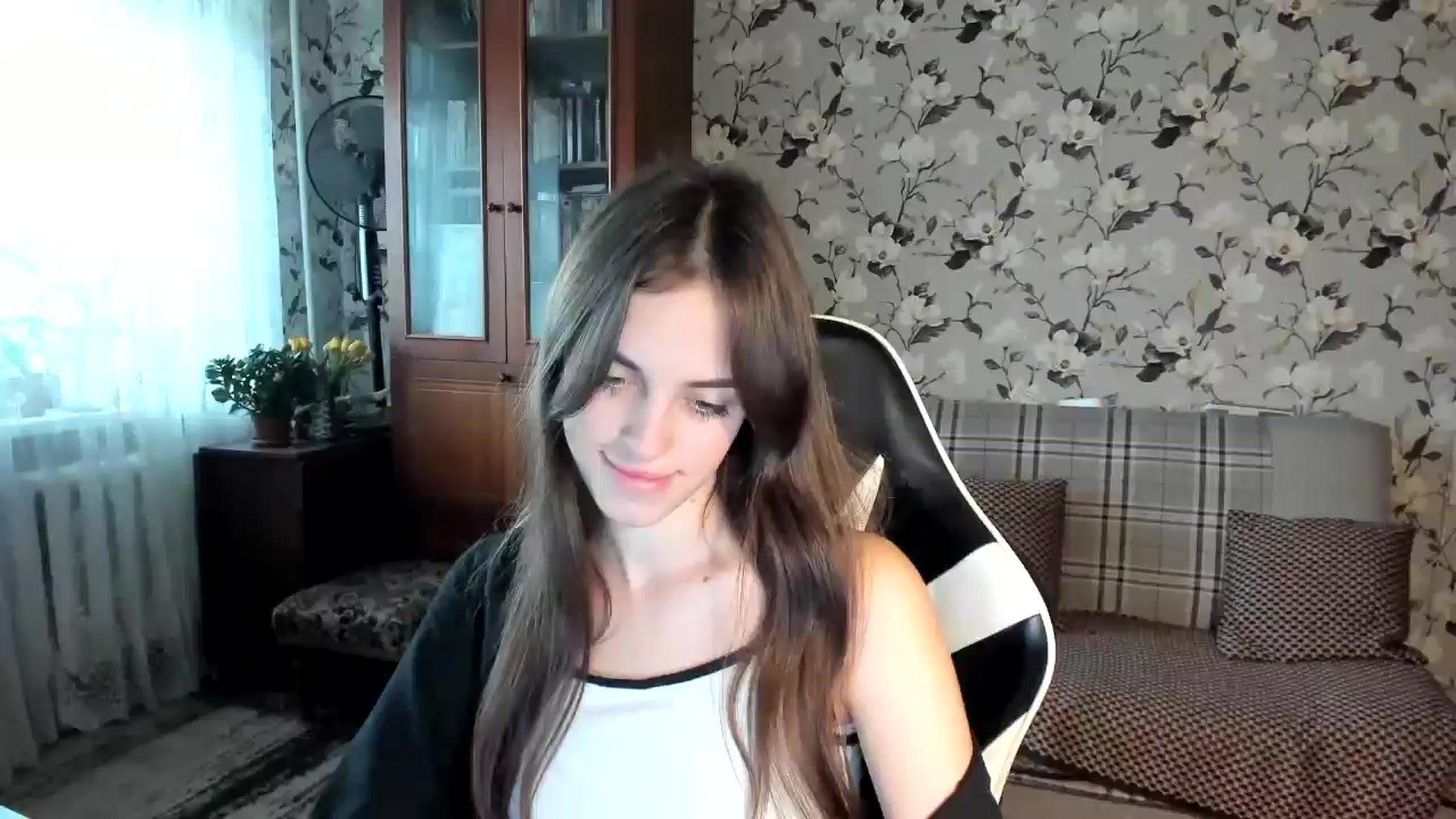 Gallery image thumbnail from Dashamoxy's myfreecams stream on, 11/10/2025, 09:04 image 14 of 20