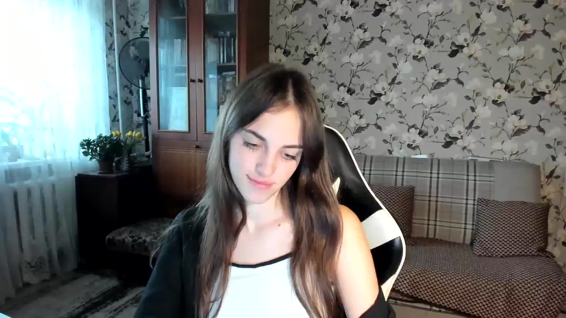 Gallery image thumbnail from Dashamoxy's myfreecams stream on, 11/10/2025, 09:04 image 7 of 20