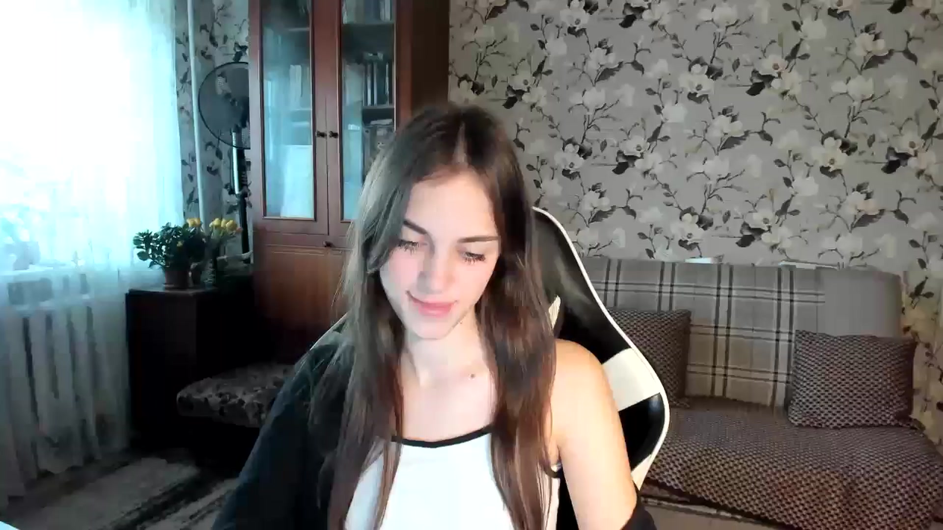 Gallery image thumbnail from Dashamoxy's myfreecams stream on, 11/10/2025, 09:04 image 4 of 20