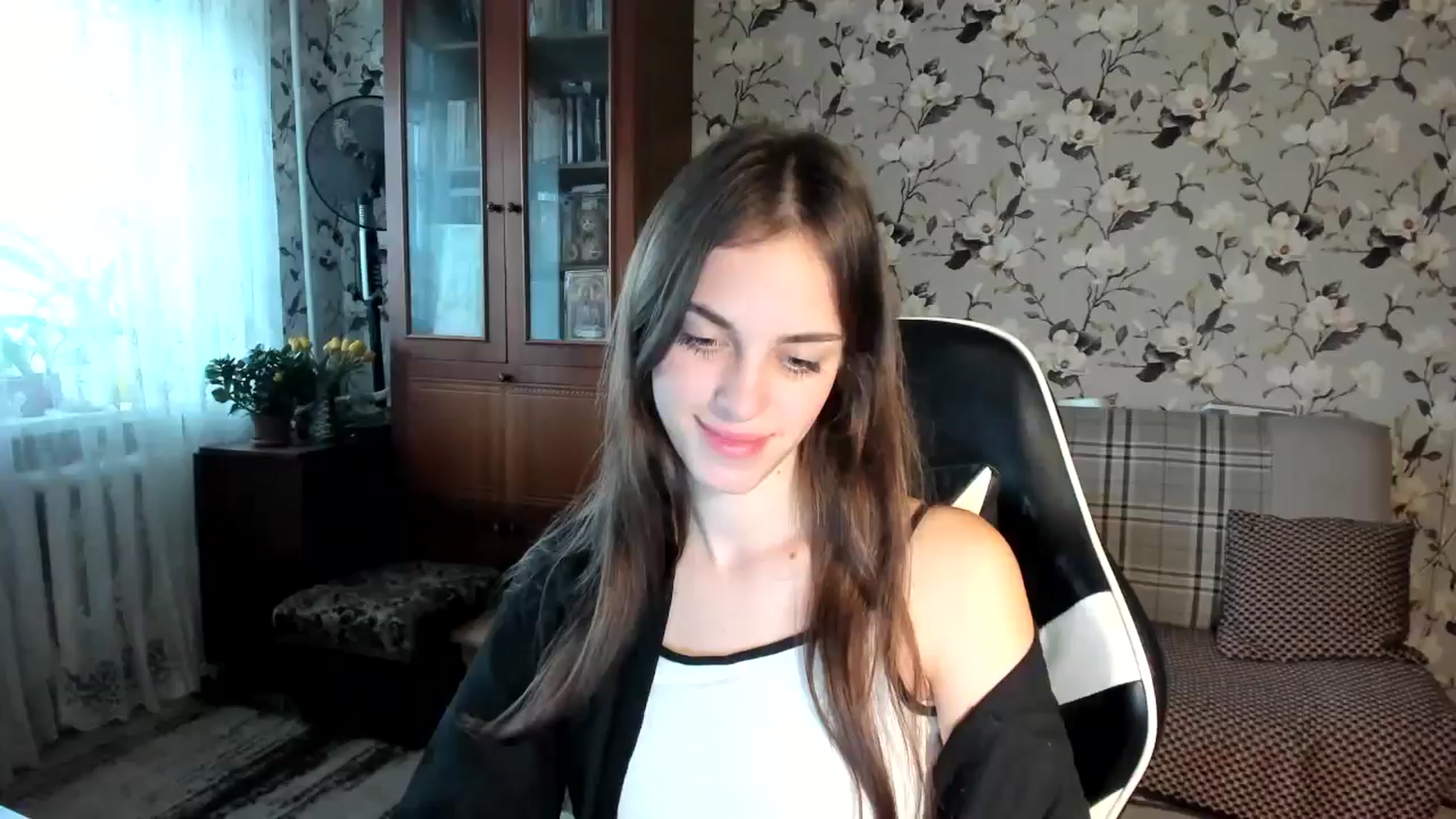 Gallery image thumbnail from Dashamoxy's myfreecams stream on, 11/10/2025, 09:04 image 1 of 20