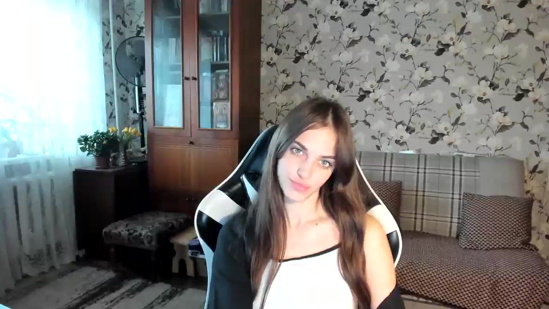 Gallery image thumbnail from Dashamoxy's myfreecams stream on, 11/10/2025, 09:04 image 15 of 20