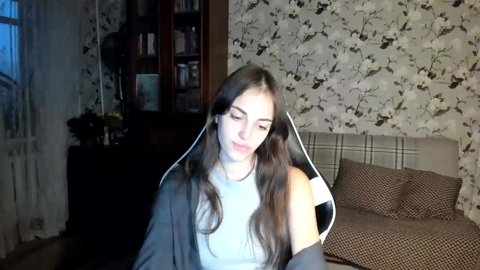 Gallery image thumbnail from Dashamoxy's myfreecams stream on, 11/11/2025, 14:33 image 18 of 20