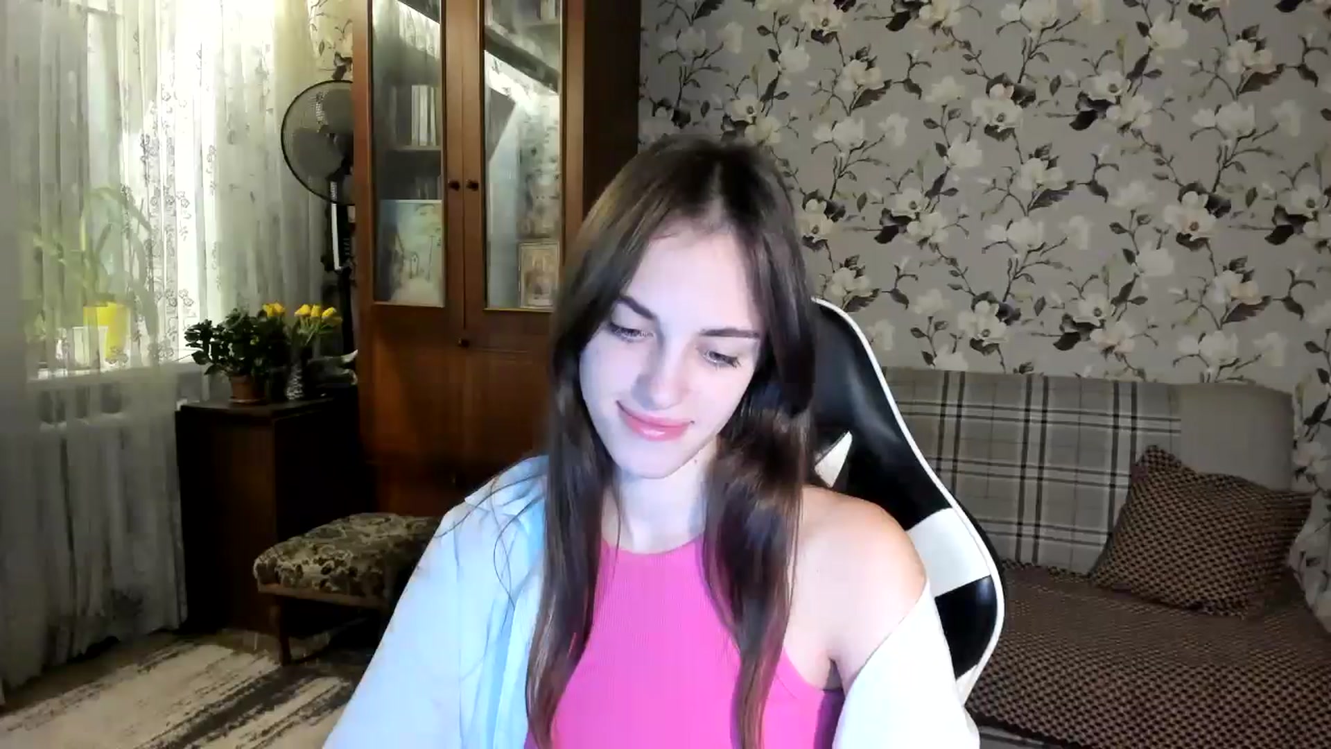 Gallery image thumbnail from Dashamoxy's myfreecams stream on, 11/14/2025, 14:57 image 16 of 20