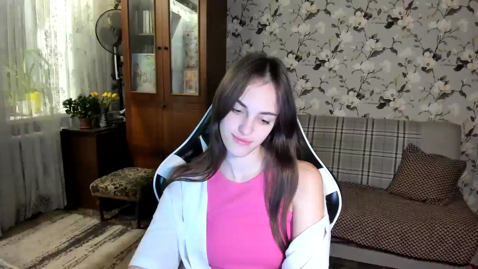 Gallery image thumbnail from Dashamoxy's myfreecams stream on, 11/14/2025, 15:31 image 4 of 20