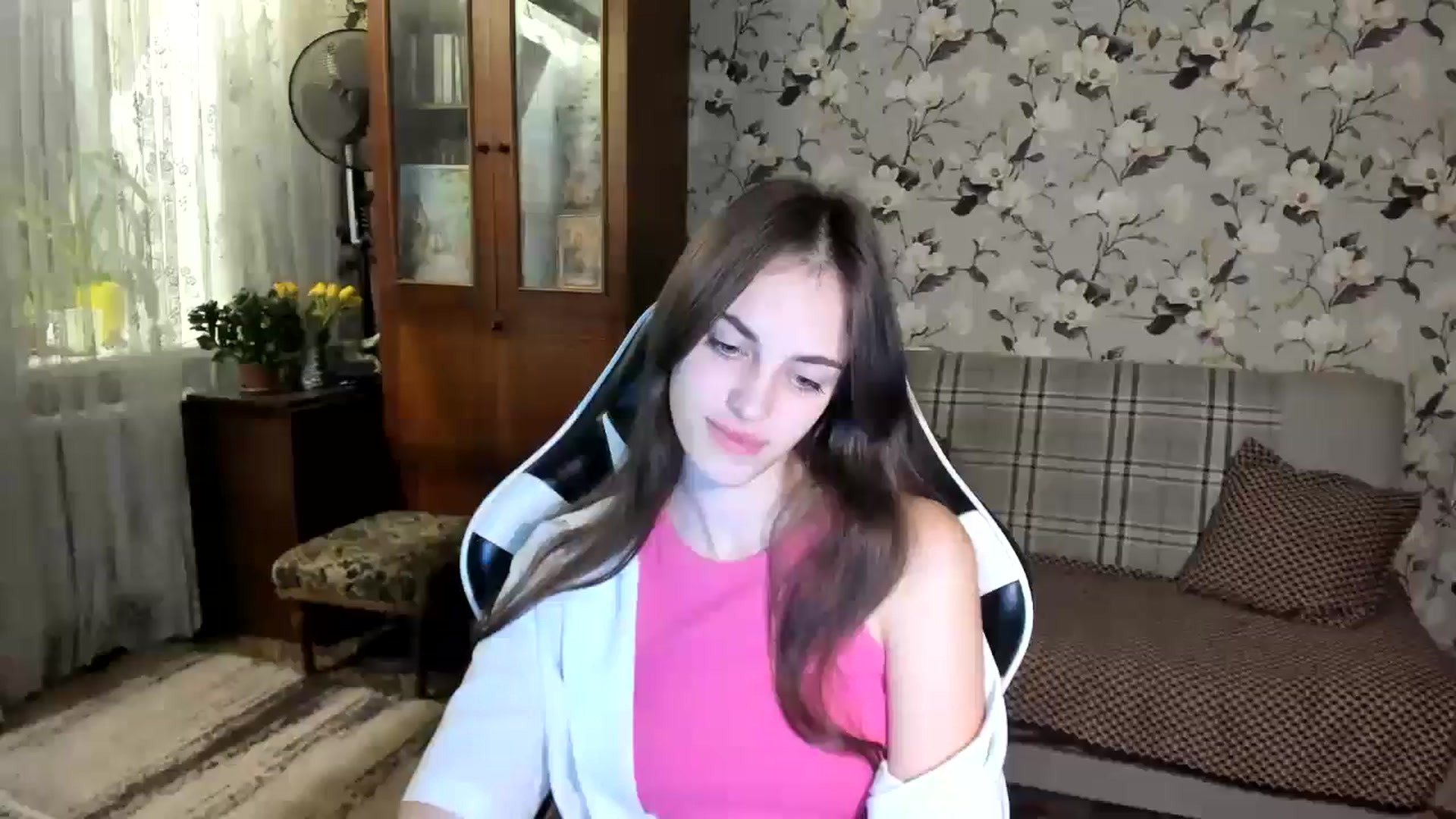Gallery image thumbnail from Dashamoxy's myfreecams stream on, 11/14/2025, 15:31 image 13 of 20