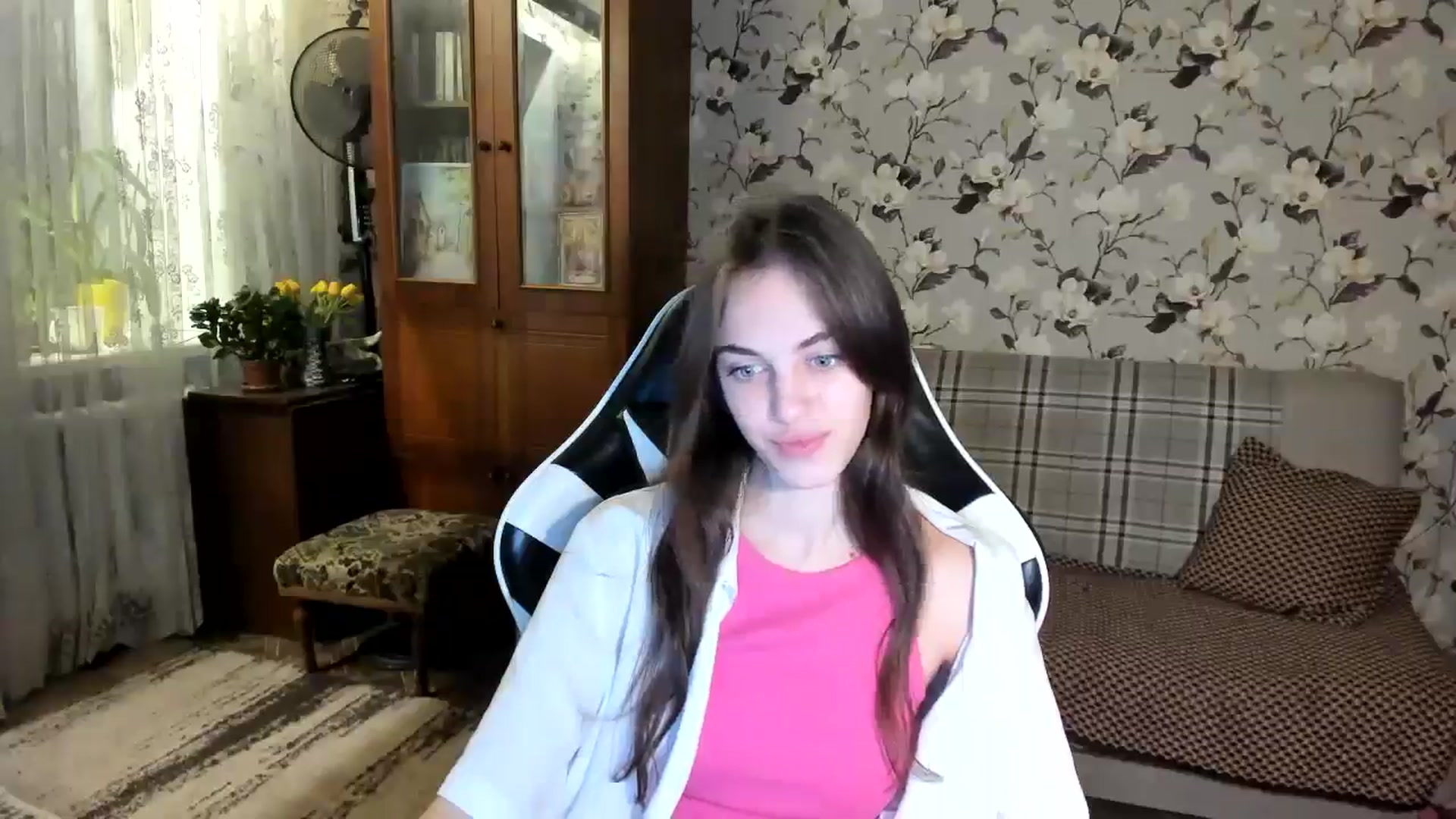 Gallery image thumbnail from Dashamoxy's myfreecams stream on, 11/14/2025, 16:17 image 12 of 20