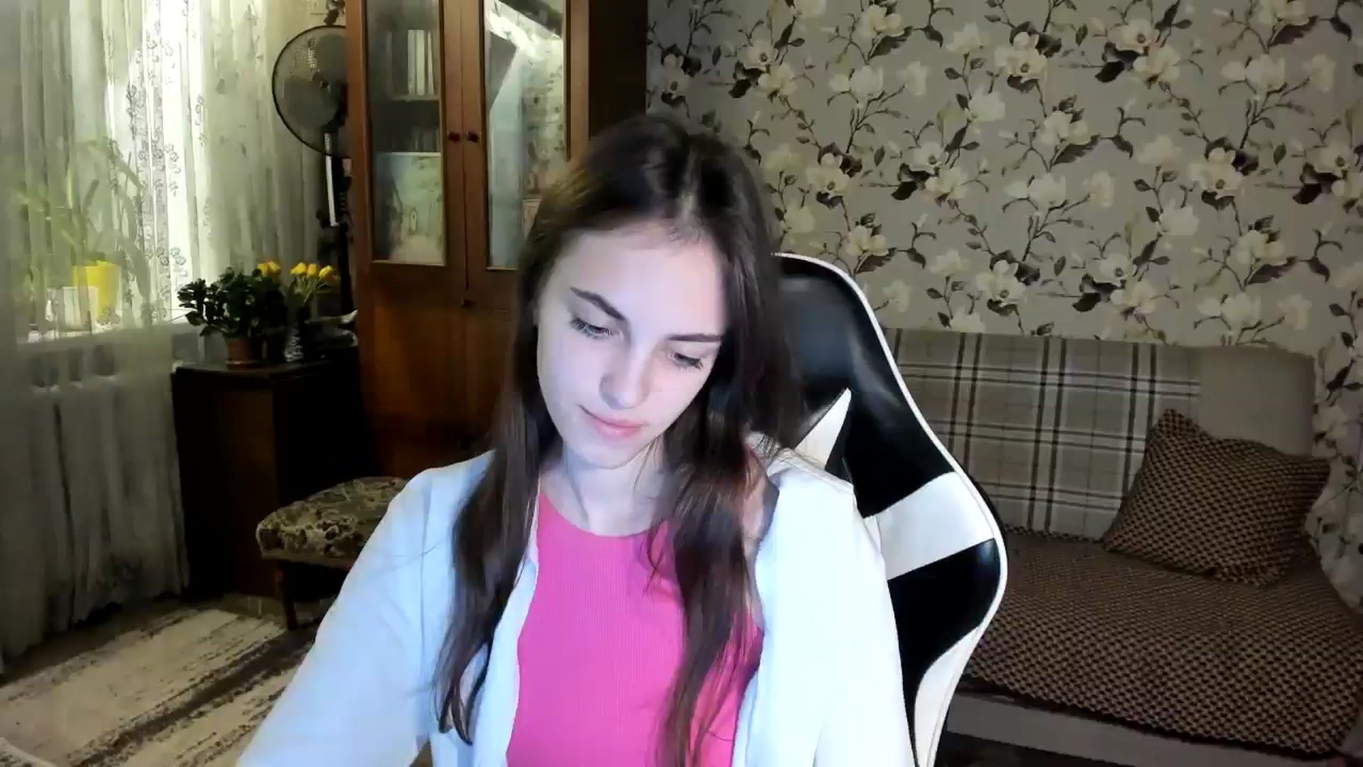 Gallery image thumbnail from Dashamoxy's myfreecams stream on, 11/14/2025, 16:17 image 17 of 20